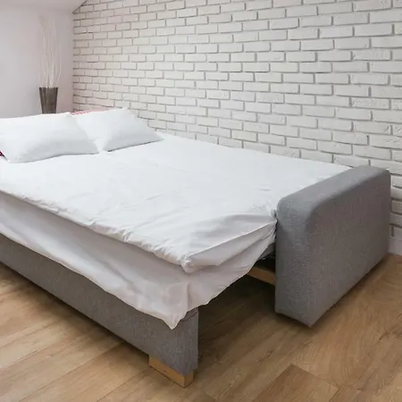 Charming In Old Town Apartment *